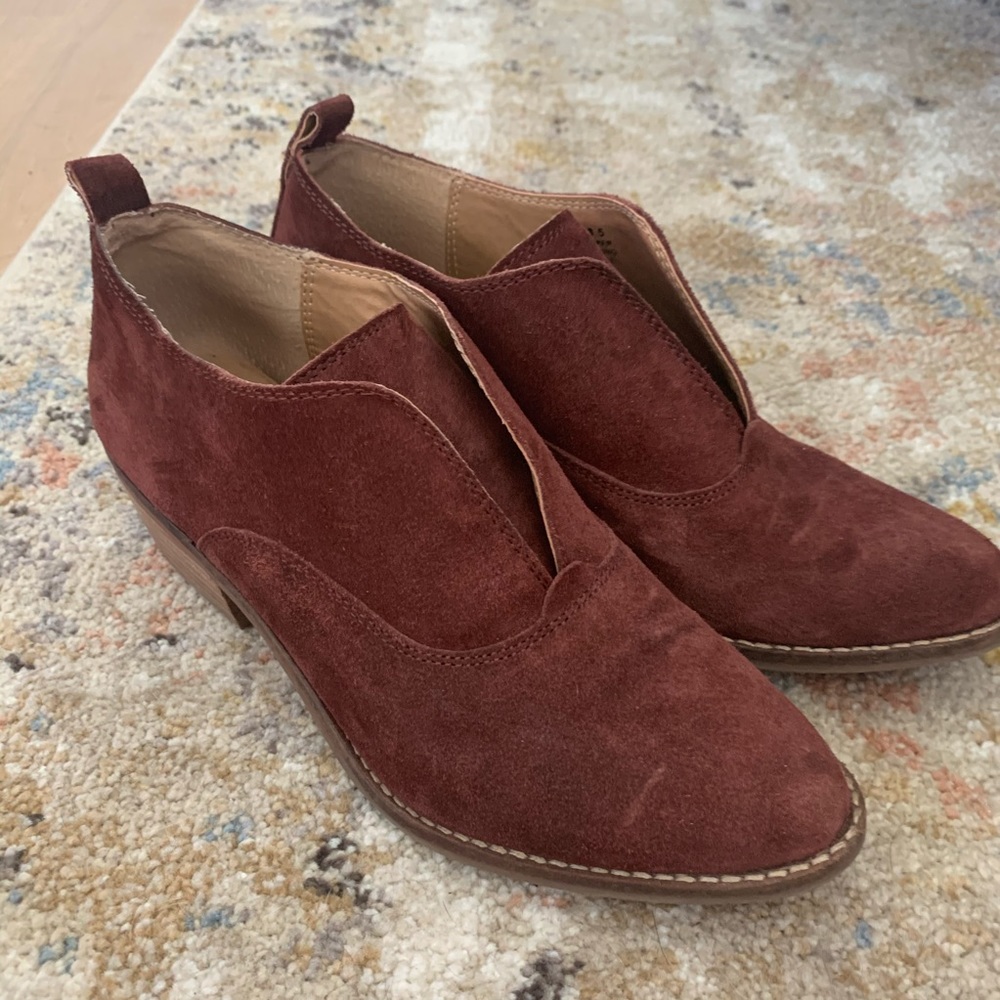 Lucky brand maroon suede  booties 8.5